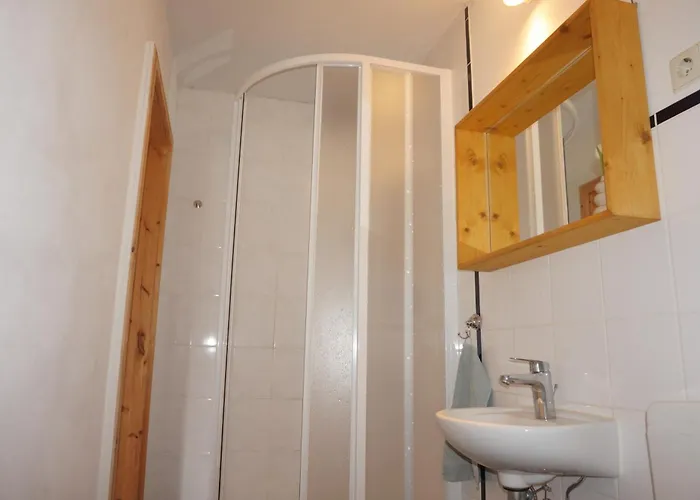 Doppelzimmer Mit Bad Mollenhagen